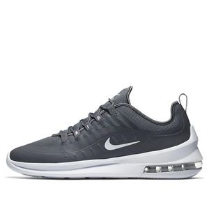 Nike men’s air max axis